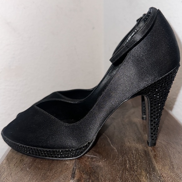 Nina Black Satin Women's Open Toe Ankle Strap Pumps Size 81/2 - Picture 5 of 11